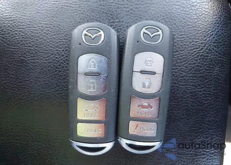 2017 Mazda Mazda3 Sport из США, поврежденный, VIN 3MZBN1U75HM156192